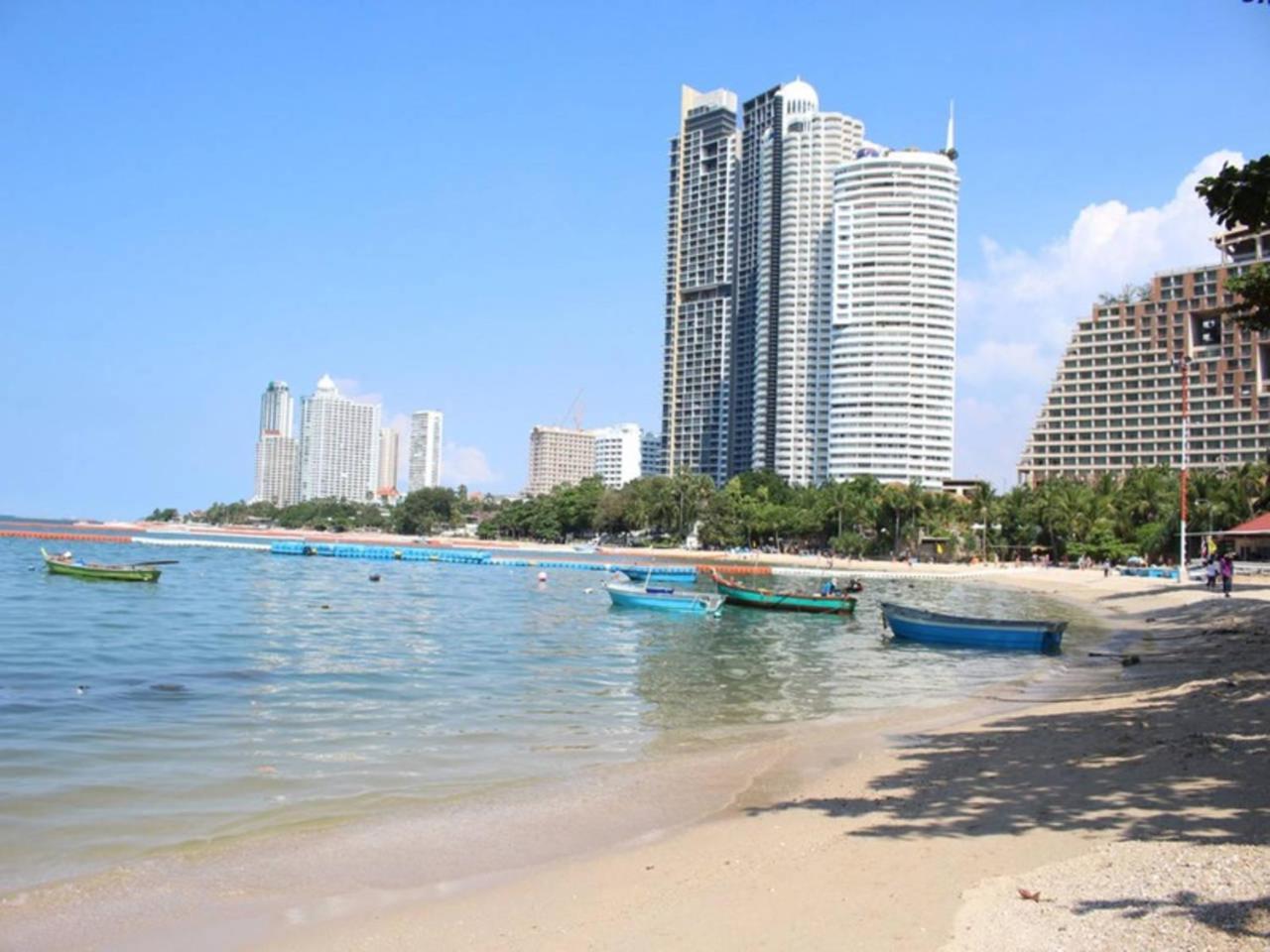 Sky Beach Beachfront 芭達亞 外观 照片
